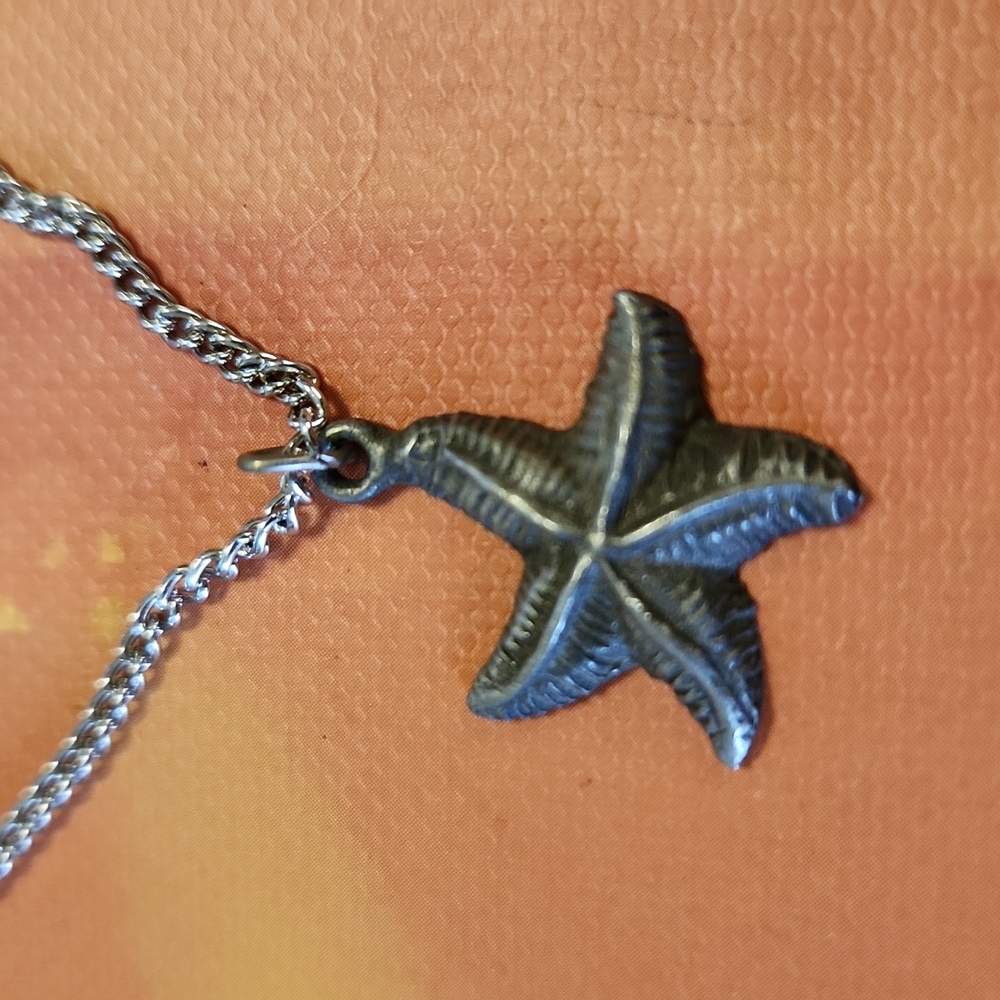 Pewter Starfish Charm On chain